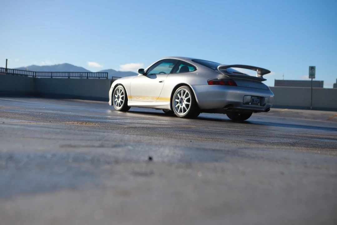 2001 Porsche 996 Carrera - Image 10 of 31