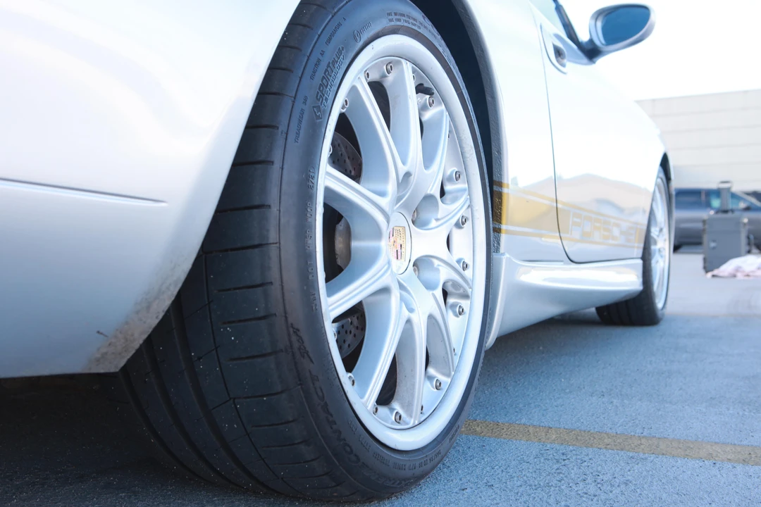 2001 Porsche 996 Carrera - Image 30 of 31