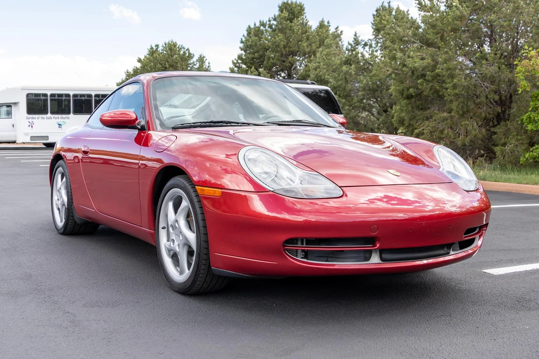 2001 Porsche 996 Carrera 4 - Image 8 of 31