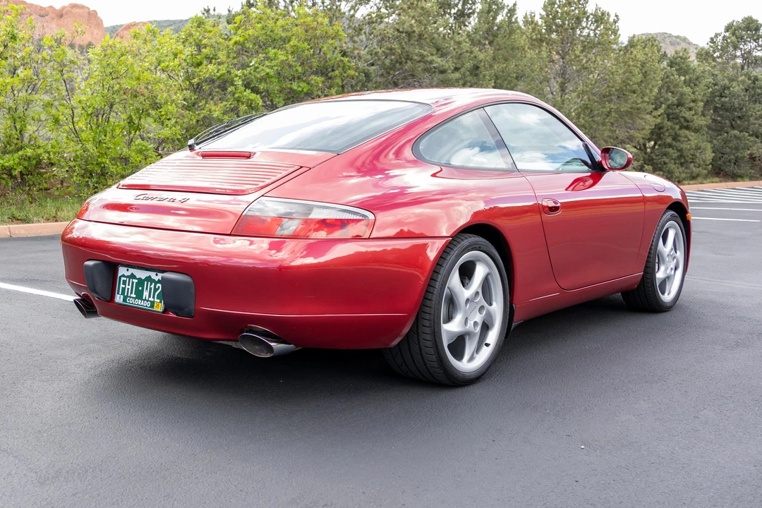 2001 Porsche 996 Carrera 4 - Image 7 of 31