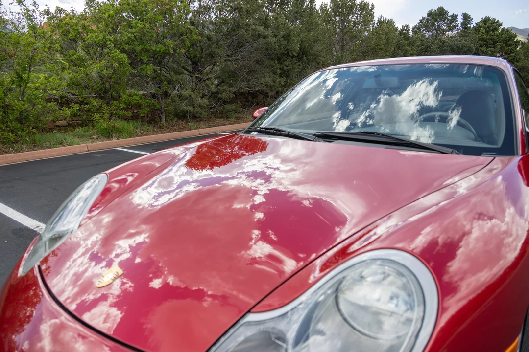 2001 Porsche 996 Carrera 4 - Image 17 of 31