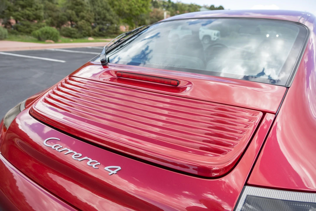 2001 Porsche 996 Carrera 4 - Image 30 of 31
