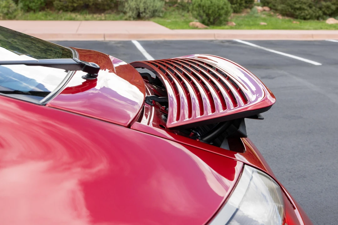 2001 Porsche 996 Carrera 4 - Image 27 of 31