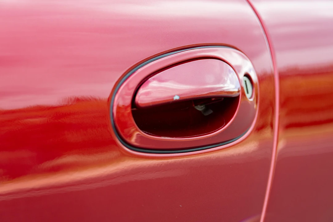 2001 Porsche 996 Carrera 4 - Image 23 of 31
