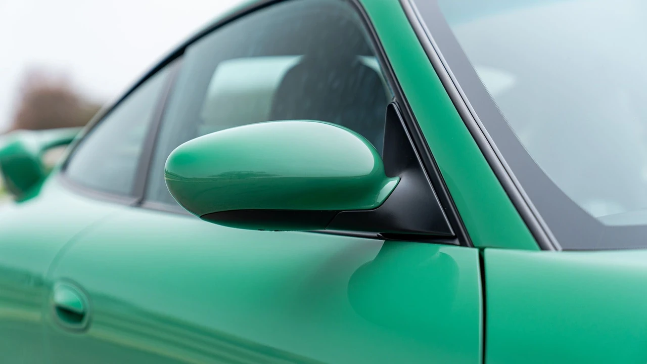 2001 Porsche 996 Carrera 4 - Image 30 of 31