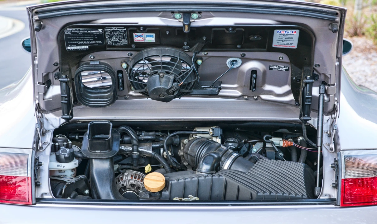 2001 Porsche 996 Carrera - Image 30 of 31