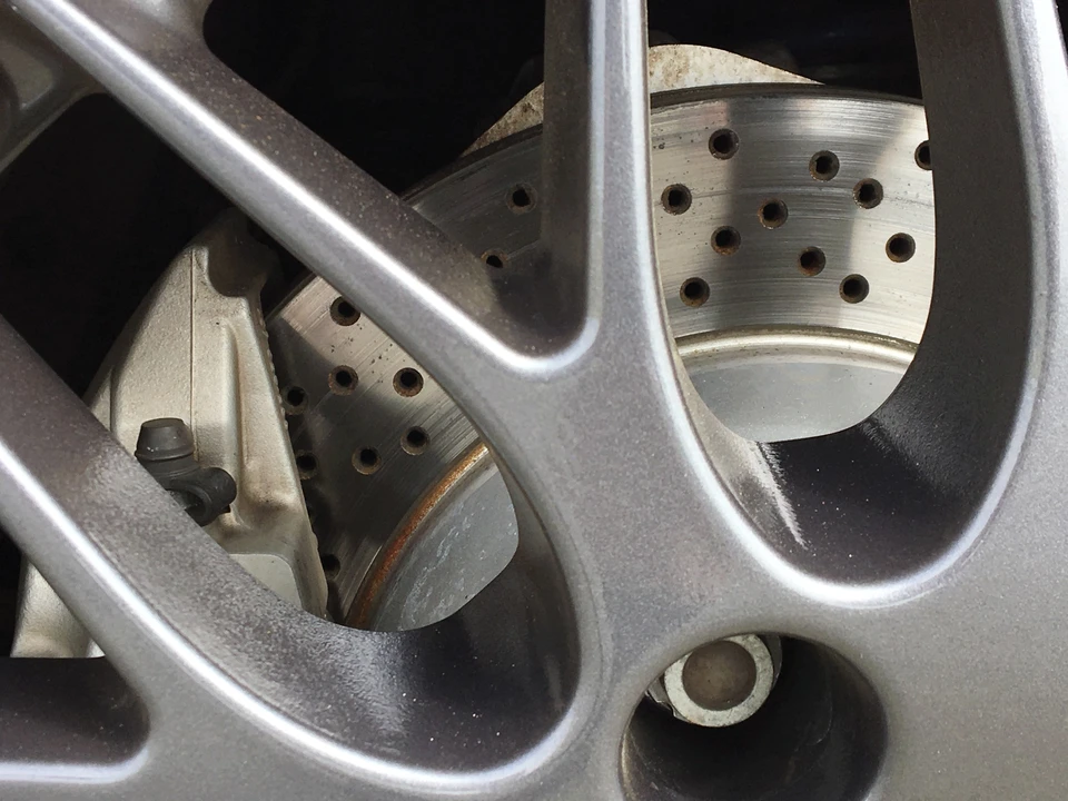 2001 Porsche 996 Carrera - Image 15 of 31