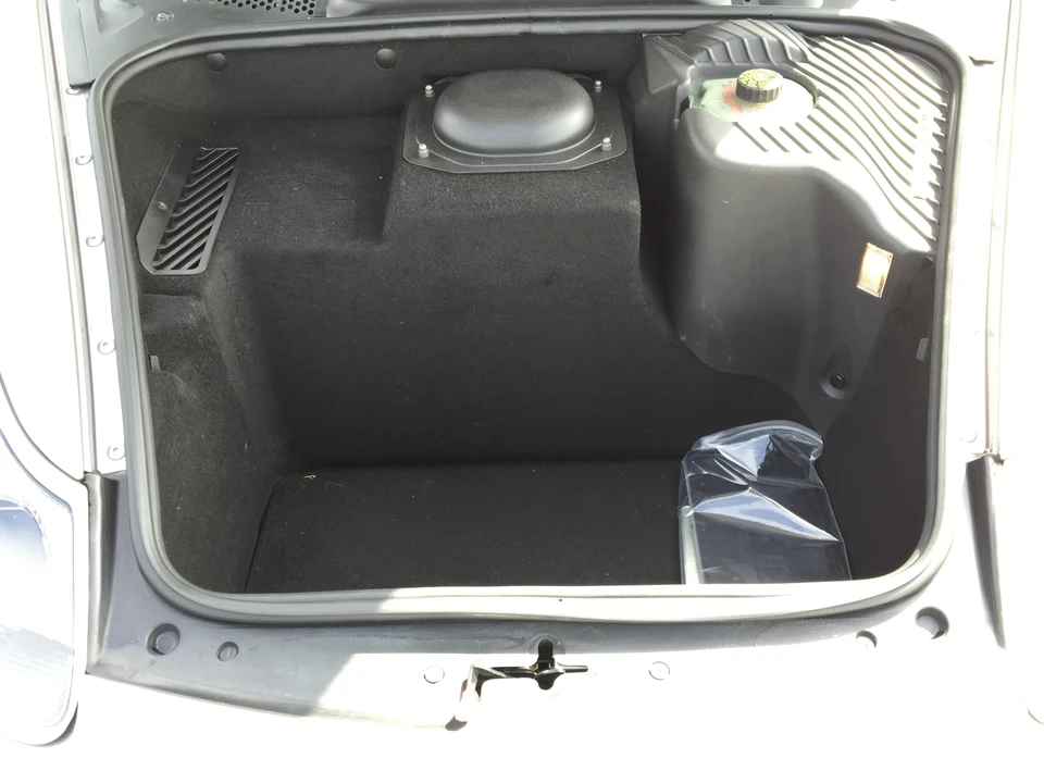 2001 Porsche 996 Carrera - Image 29 of 31