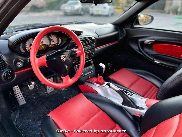 2001 Porsche 996 Carrera 4 - Image 11 of 20