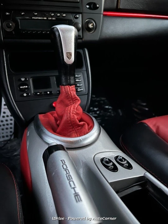 2001 Porsche 996 Carrera 4 - Image 16 of 20