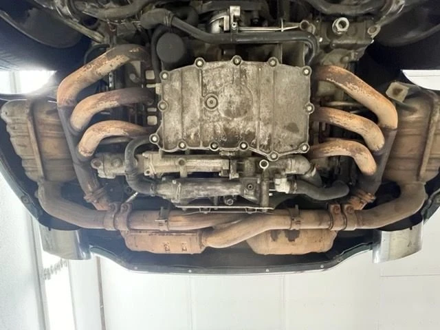 2001 Porsche 996 Carrera 4 - Image 27 of 31