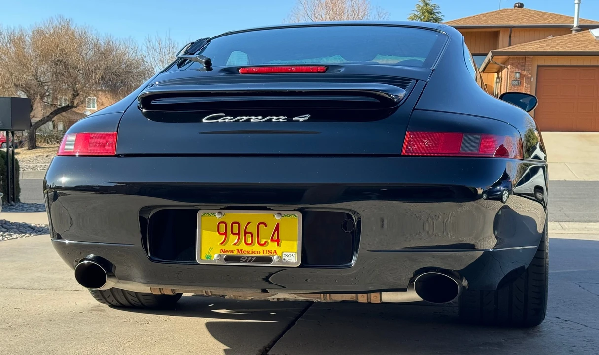 2001 Porsche 996 Carrera 4 - Image 4 of 12