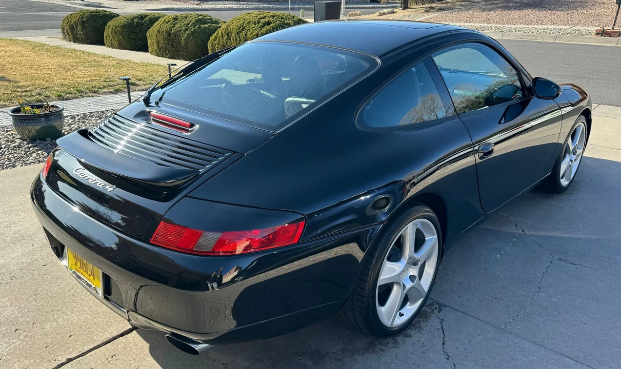 2001 Porsche 996 Carrera 4 - Image 5 of 12