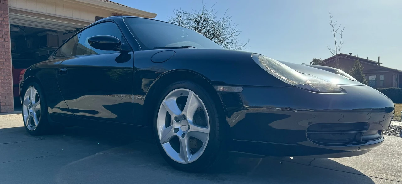 2001 Porsche 996 Carrera 4 - Image 6 of 12