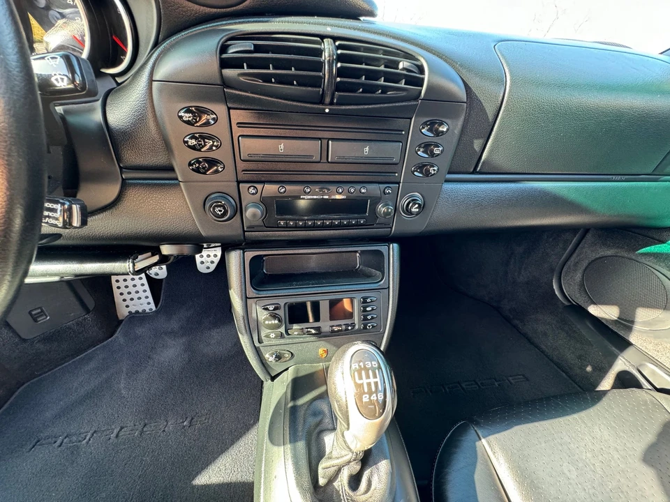 2001 Porsche 996 Carrera 4 - Image 8 of 12