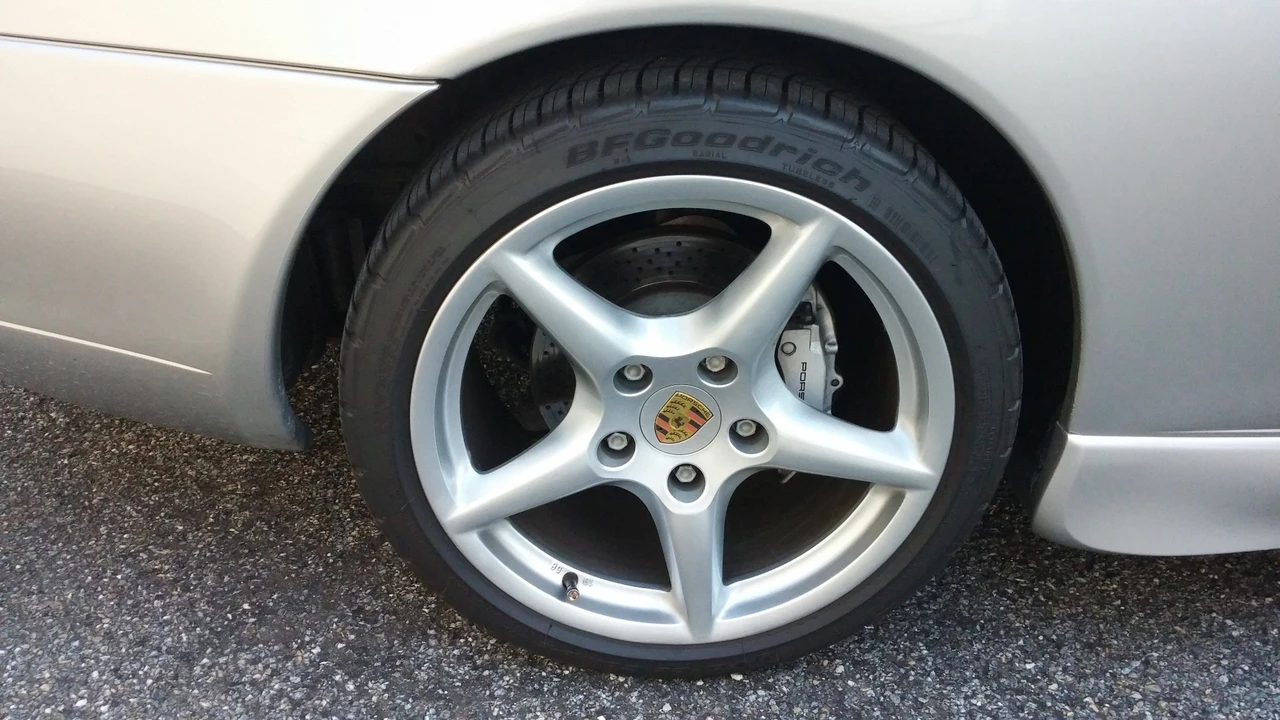 2001 Porsche 996 Carrera - Image 29 of 31