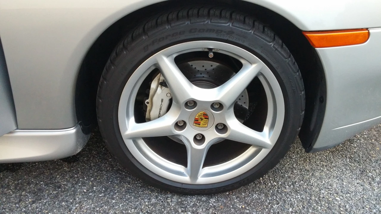 2001 Porsche 996 Carrera - Image 28 of 31
