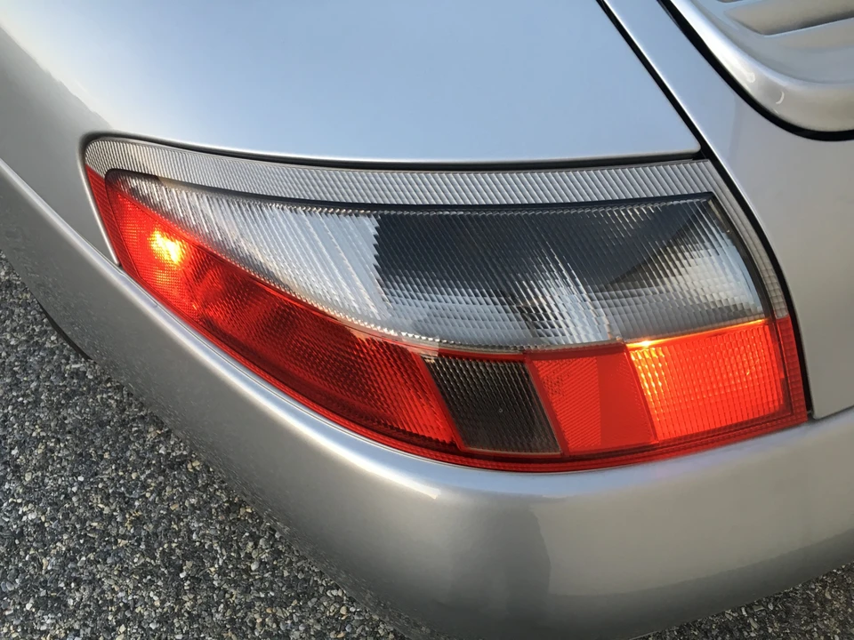 2001 Porsche 996 Carrera - Image 17 of 31