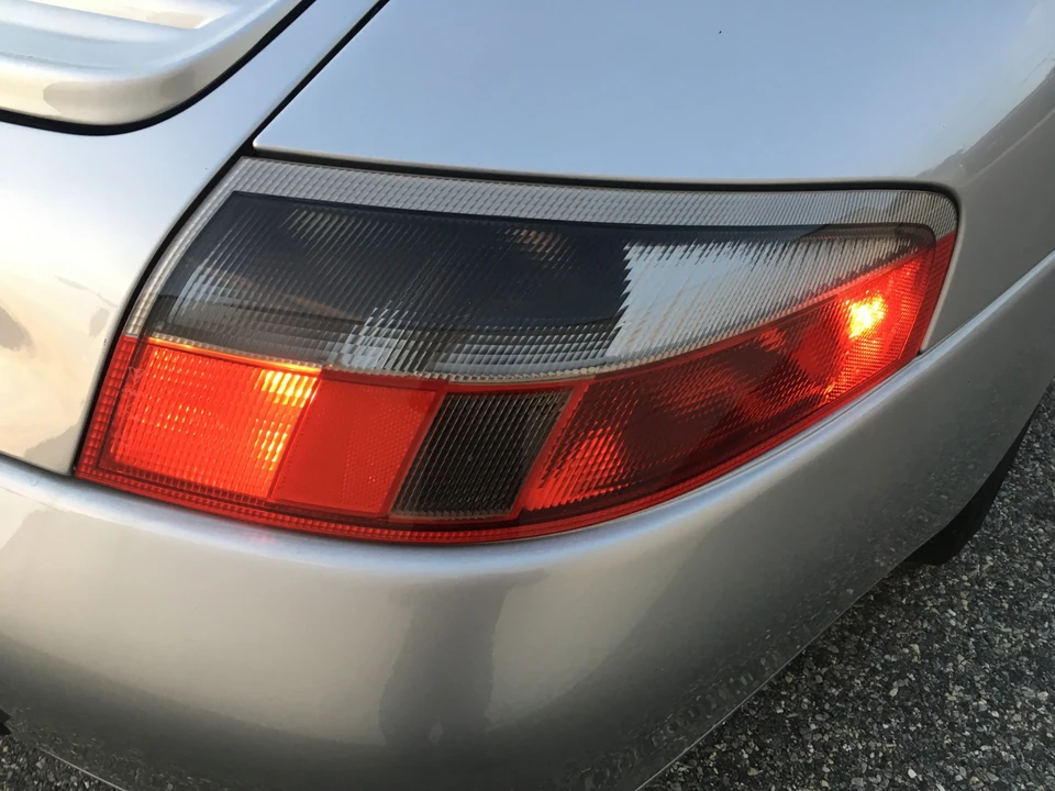 2001 Porsche 996 Carrera - Image 16 of 31