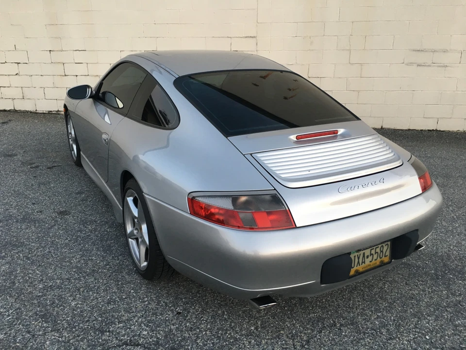 2001 Porsche 996 Carrera - Image 7 of 31
