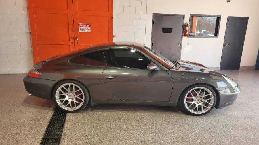2001 Porsche 996 Carrera 4 - Image 2 of 10