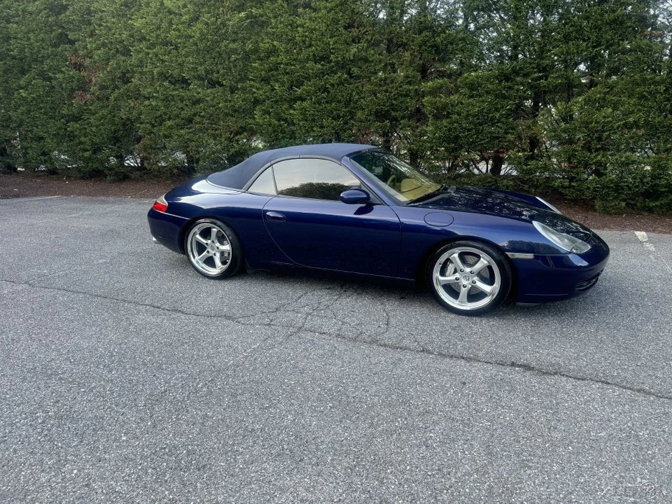 2001 Porsche 996 Carrera 4 - Image 9 of 21