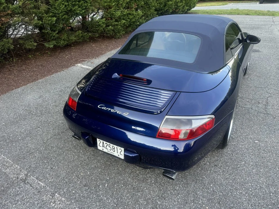 2001 Porsche 996 Carrera 4 - Image 19 of 21