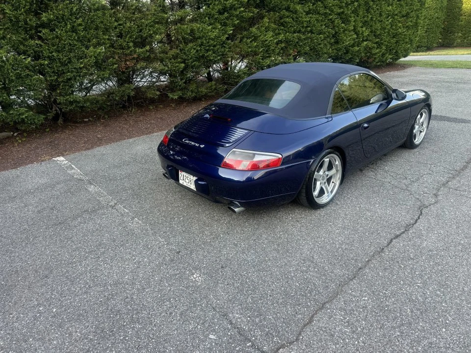 2001 Porsche 996 Carrera 4 - Image 16 of 21