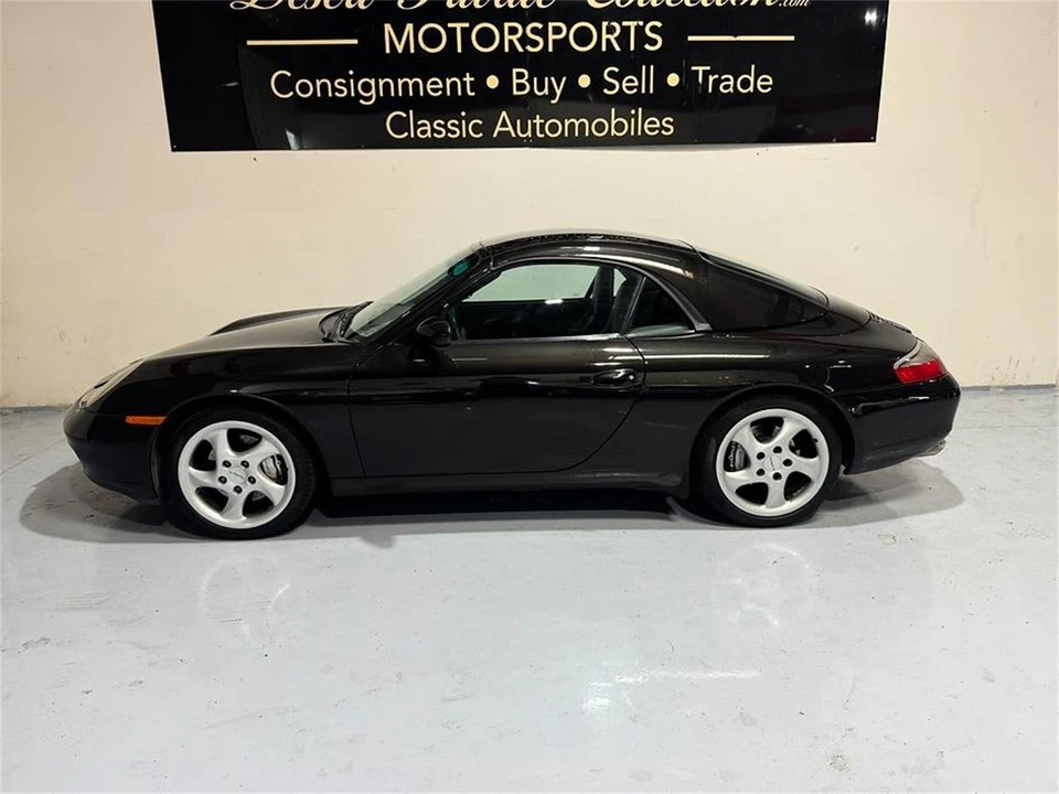 2001 Porsche 996 Carrera 4 - Image 19 of 28