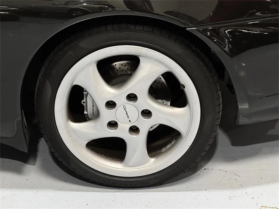 2001 Porsche 996 Carrera 4 - Image 21 of 28
