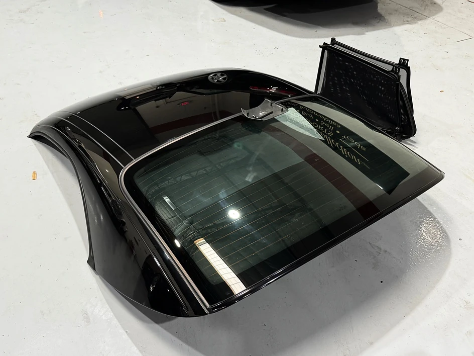 2001 Porsche 996 Carrera 4 - Image 23 of 31