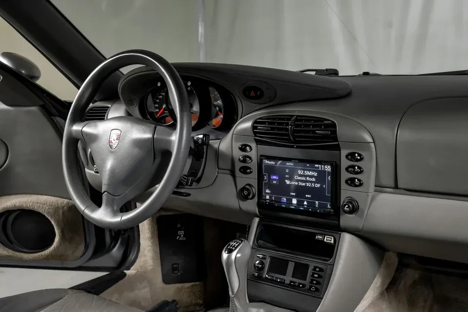 2001 Porsche 996 Carrera - Image 18 of 18
