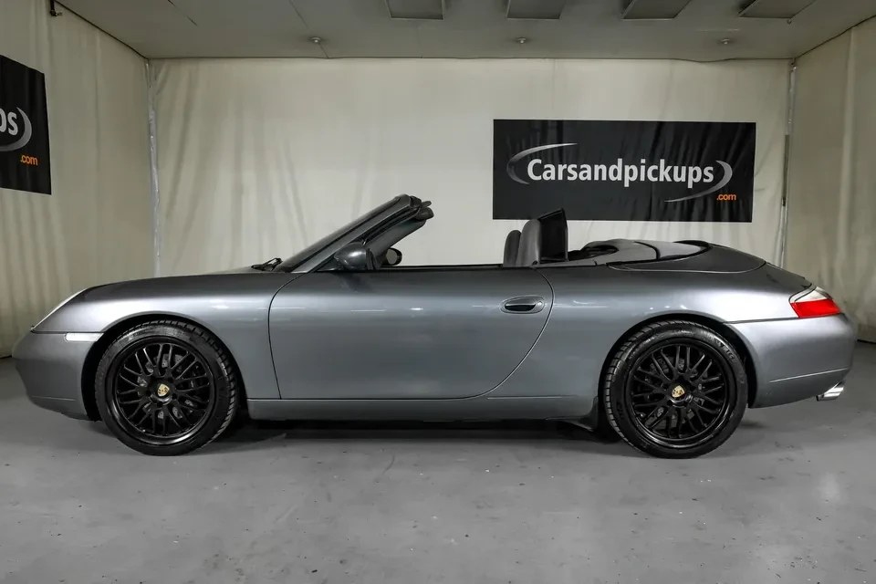 2001 Porsche 996 Carrera - Image 9 of 18