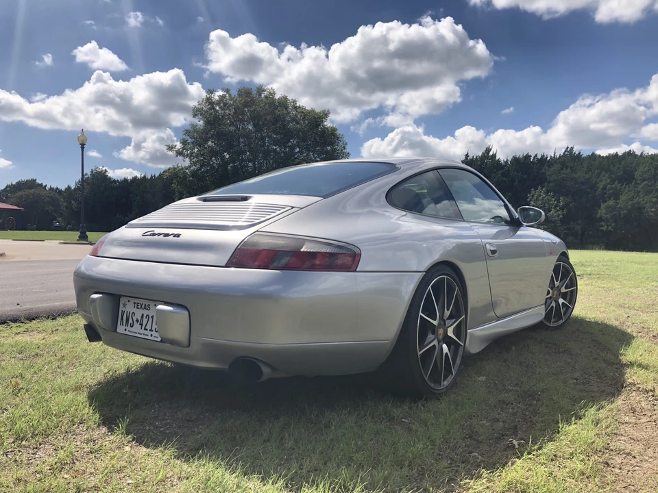 2001 Porsche 996 Carrera - Image 12 of 31