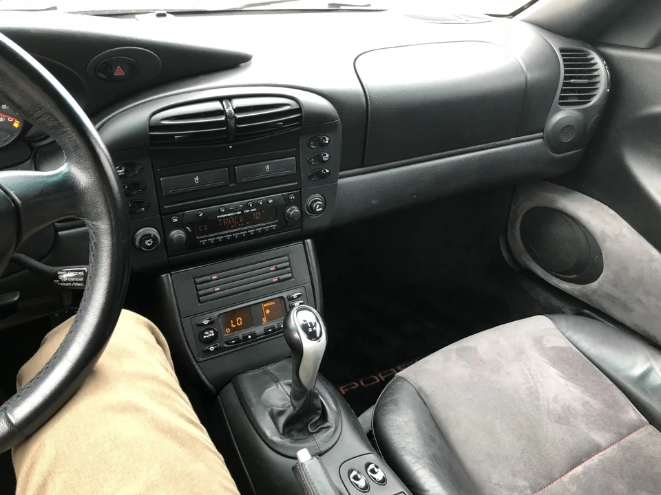 2001 Porsche 996 Carrera - Image 30 of 31