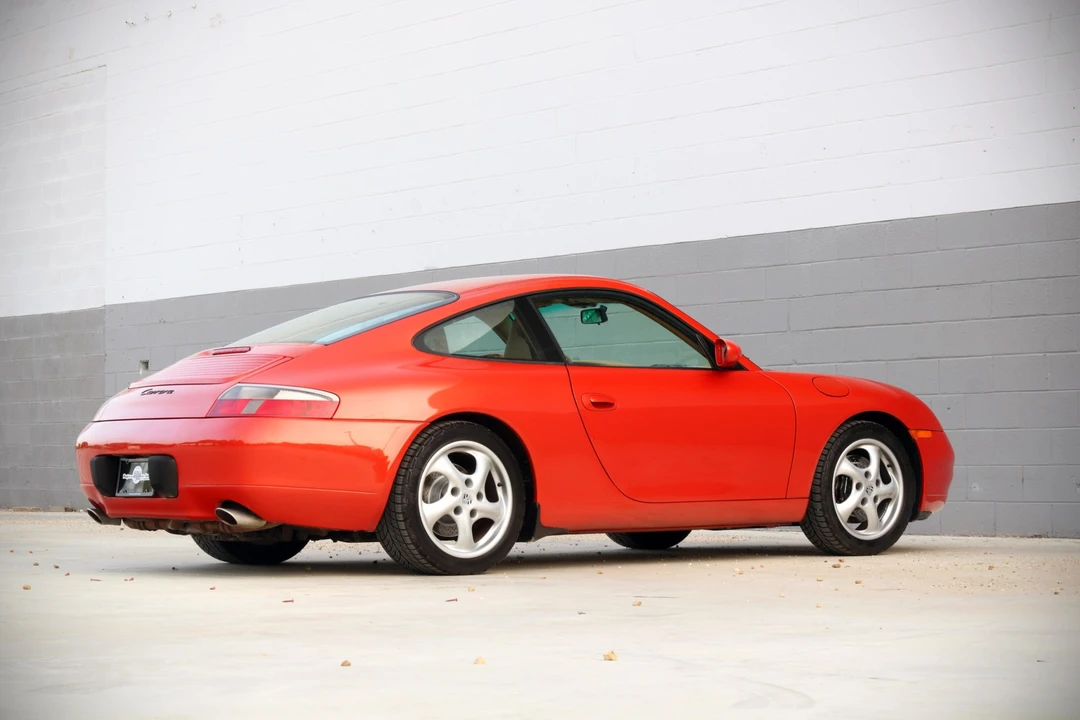 2001 Porsche 996 Carrera - Image 19 of 31