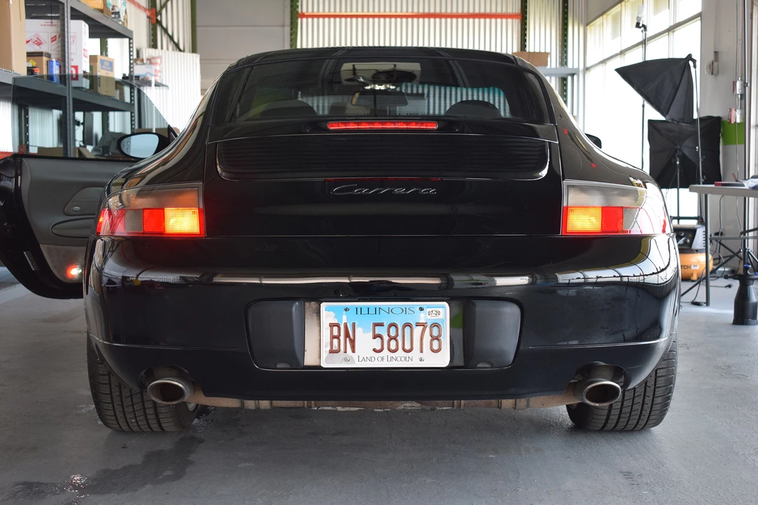 2001 Porsche 996 Carrera - Image 28 of 31