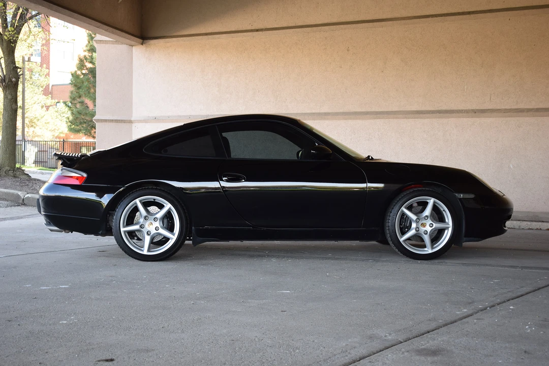 2001 Porsche 996 Carrera - Image 12 of 31
