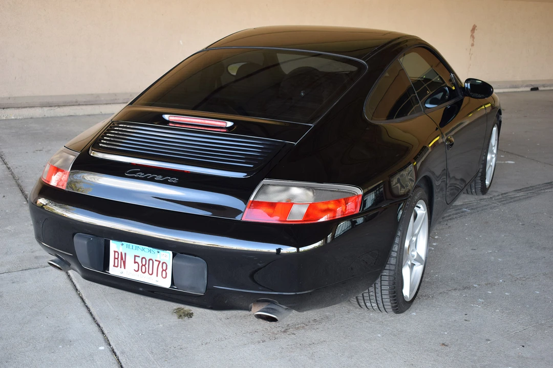 2001 Porsche 996 Carrera - Image 9 of 31