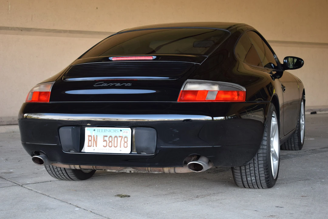 2001 Porsche 996 Carrera - Image 8 of 31