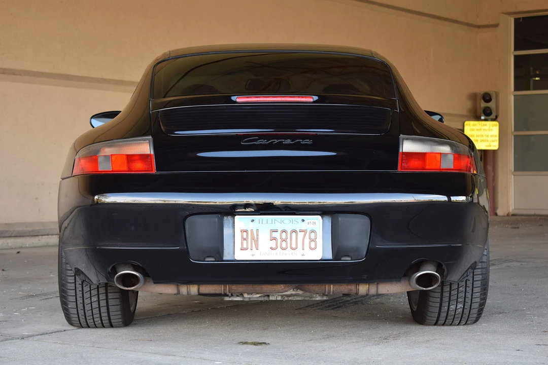 2001 Porsche 996 Carrera - Image 7 of 31