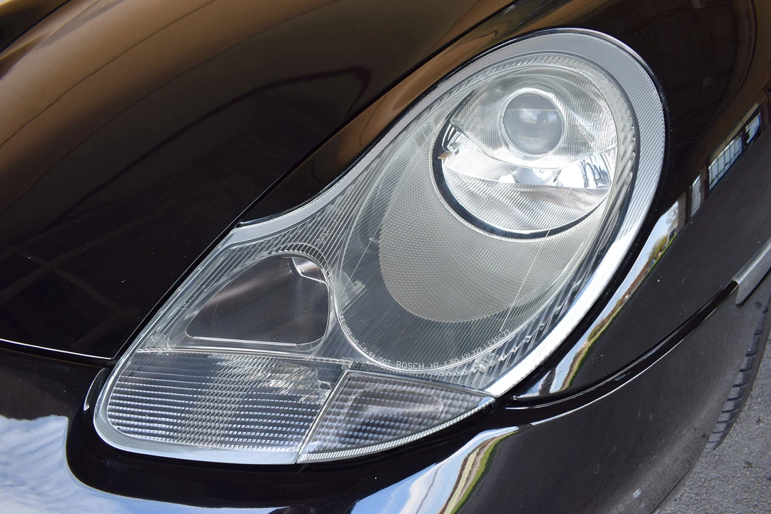 2001 Porsche 996 Carrera - Image 23 of 31