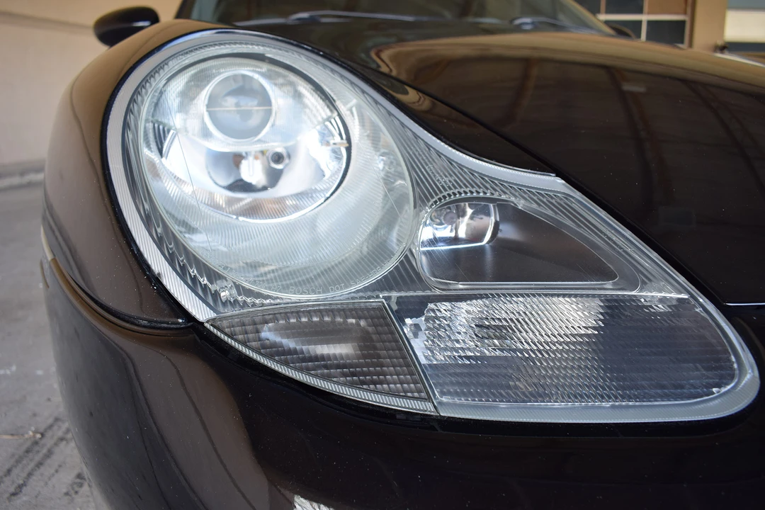 2001 Porsche 996 Carrera - Image 22 of 31