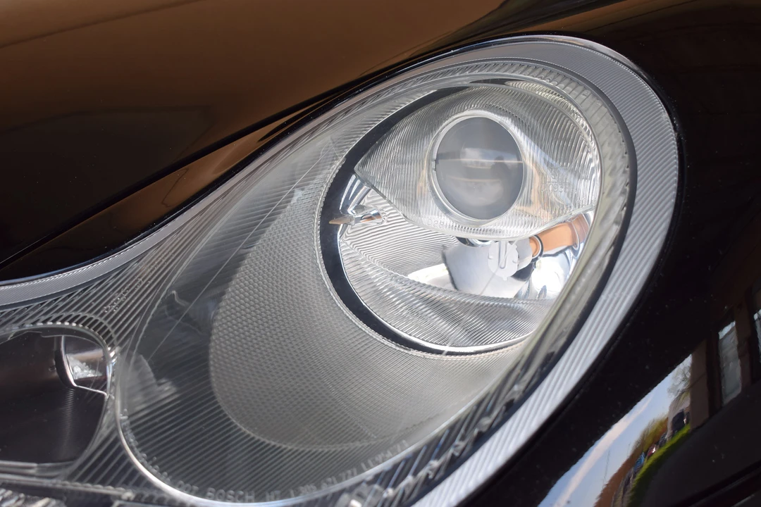 2001 Porsche 996 Carrera - Image 18 of 31