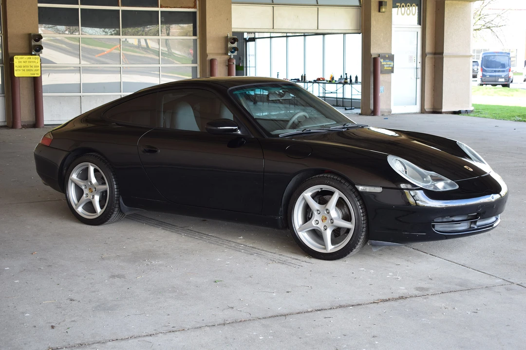 2001 Porsche 996 Carrera - Image 13 of 31