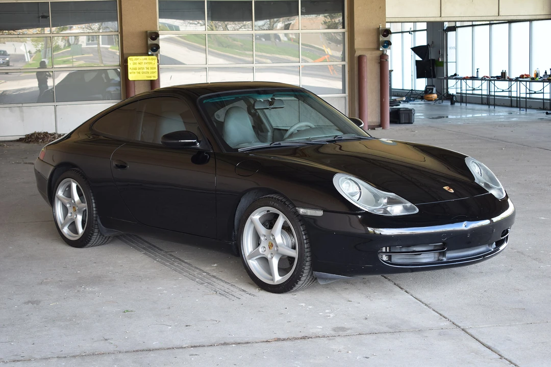 2001 Porsche 996 Carrera - Image 14 of 31