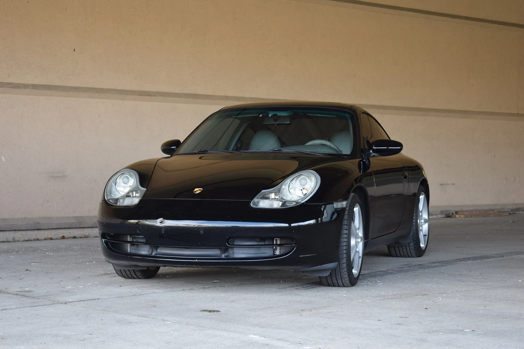 2001 Porsche 996 Carrera - Image 2 of 31
