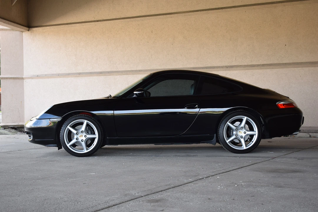 2001 Porsche 996 Carrera - Image 5 of 31
