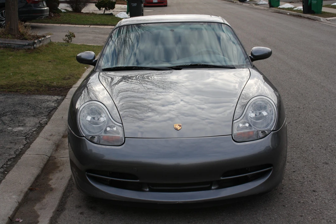 2001 Porsche 996 Carrera - Image 10 of 31