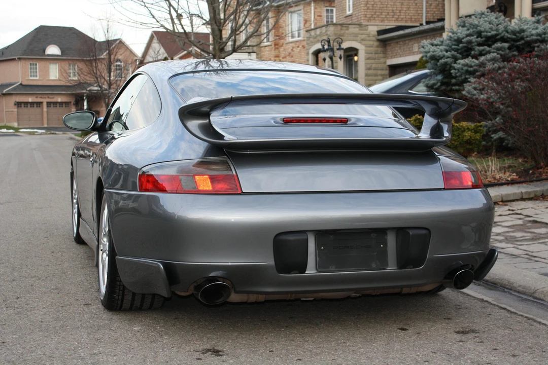 2001 Porsche 996 Carrera - Image 24 of 31